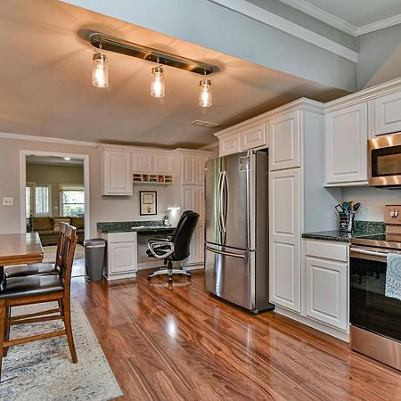 South Asheville Home With Hot Tub Just 11 Miles To Downtown Luaran gambar