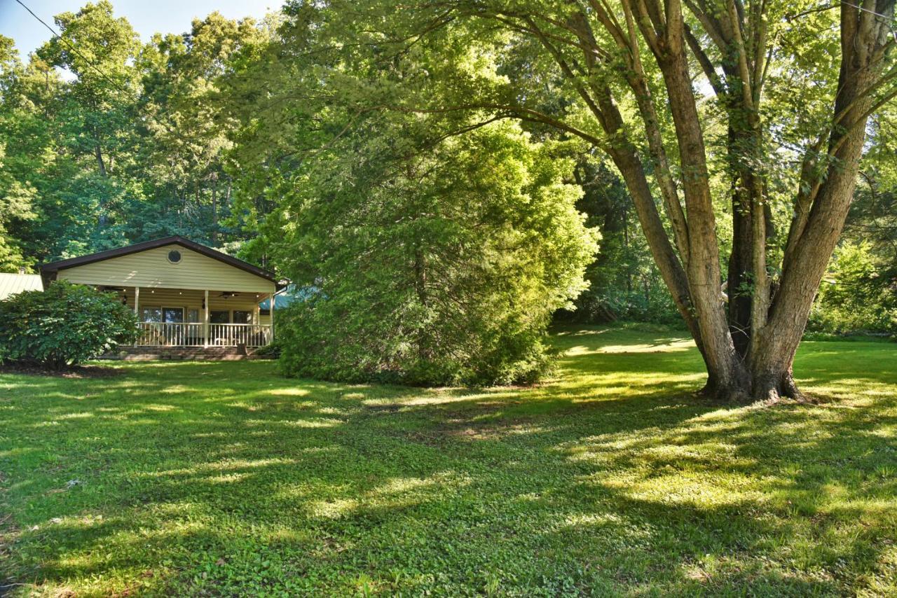 South Asheville Home With Hot Tub Just 11 Miles To Downtown Luaran gambar